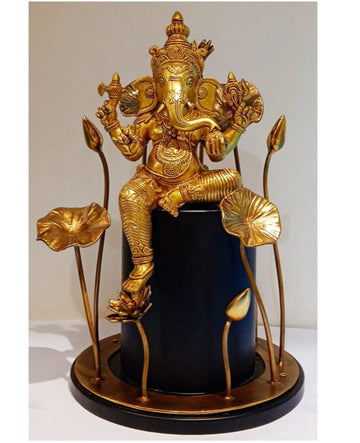 Ganesha On Round Pedestal